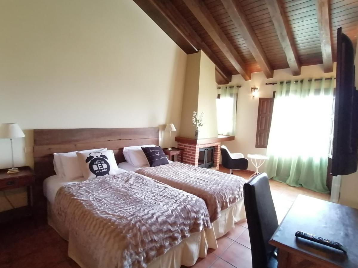La Posada De Horcajuelo Horcajuelo de la Sierra Екстериор снимка