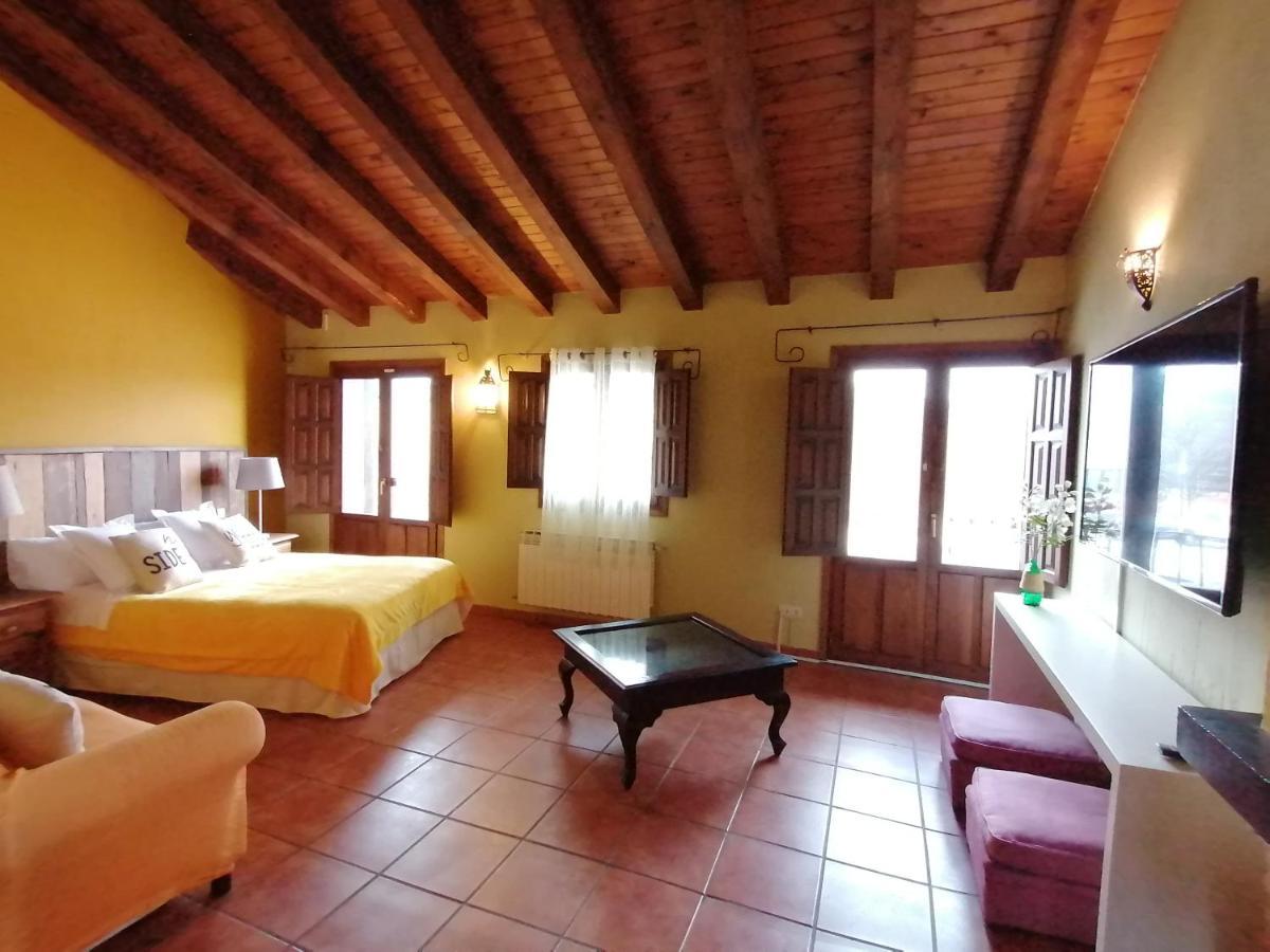 La Posada De Horcajuelo Horcajuelo de la Sierra Екстериор снимка